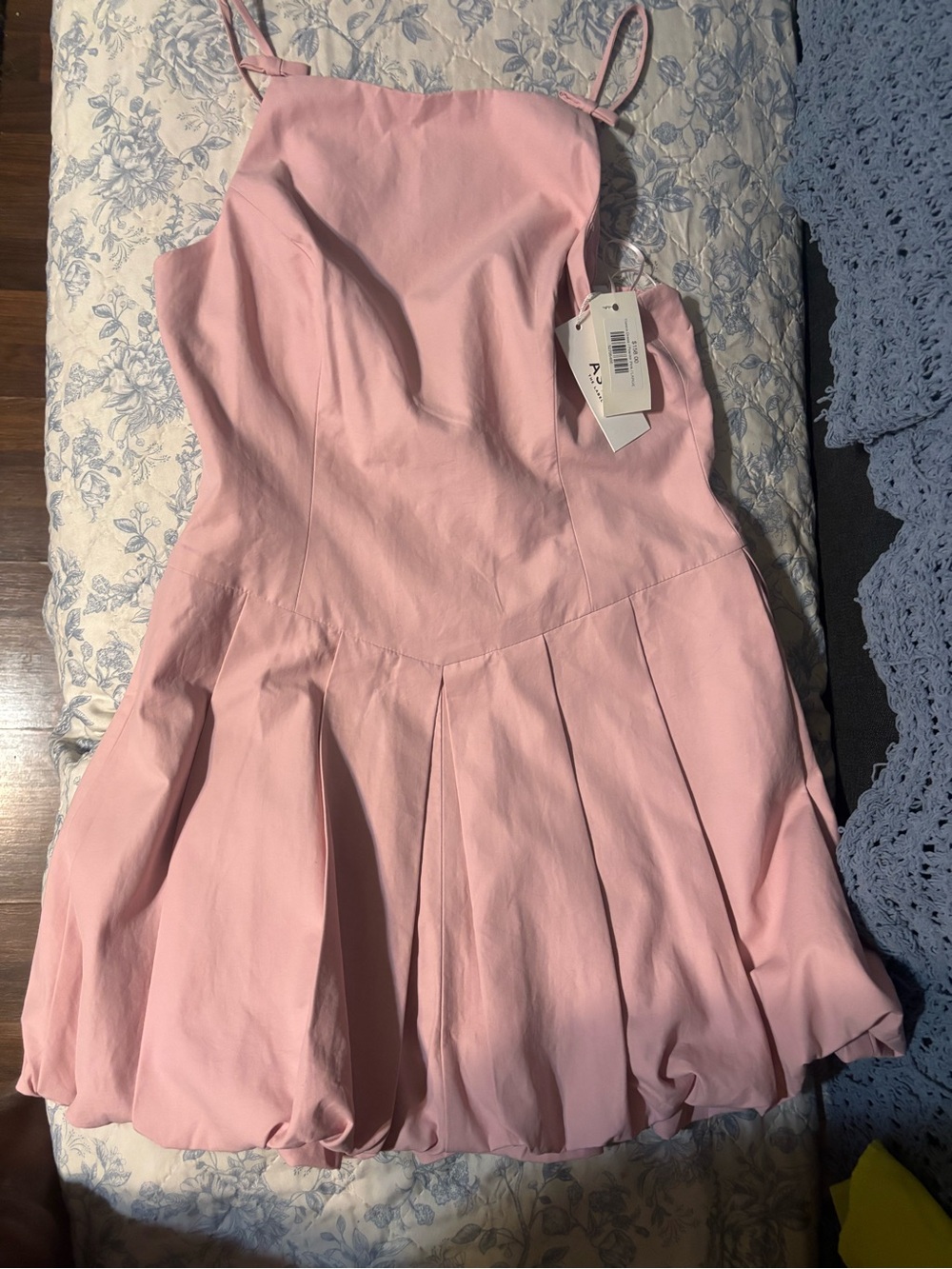 Astr Light Pink Spaghetti-Strap Pleated Hem Dress